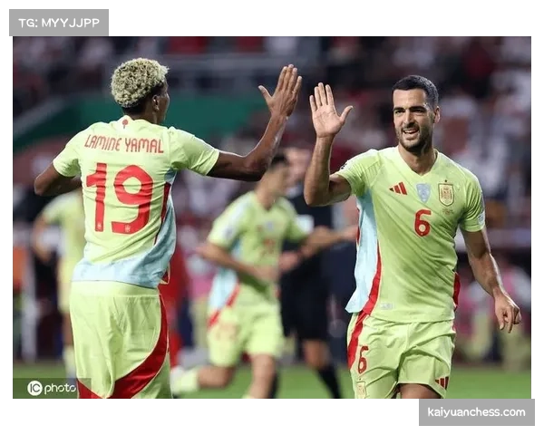 西班牙2-2战平土耳其 不败金身锁定小组头名直通世界杯